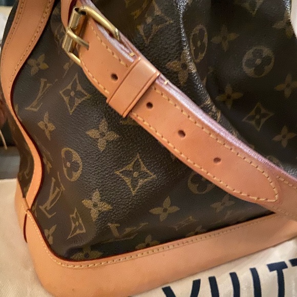 🛑SOLD  Authentic Louis Vuitton Petite Noe - Picture 7 of 8